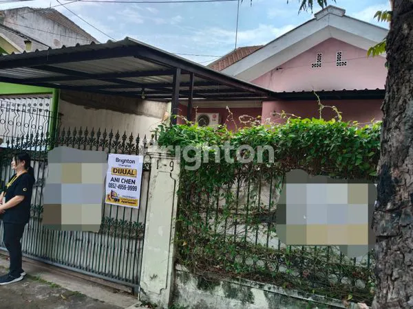 image DIJUAL RUMAH 1,5 LANTAI STRATEGIS PINGGIR JALAN RAYA SLAMET RIYADI HARGA 1,6 M BISA  NEGO PLUS BONUS PERABOTAN (1)