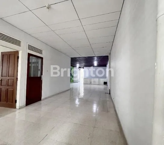 image KARANG ANYAR RUKO 2 LANTAI BAGUS SIAP PAKAI DEKAT SMA LOYOLA TENGAH KOTA SEMARANG (6)