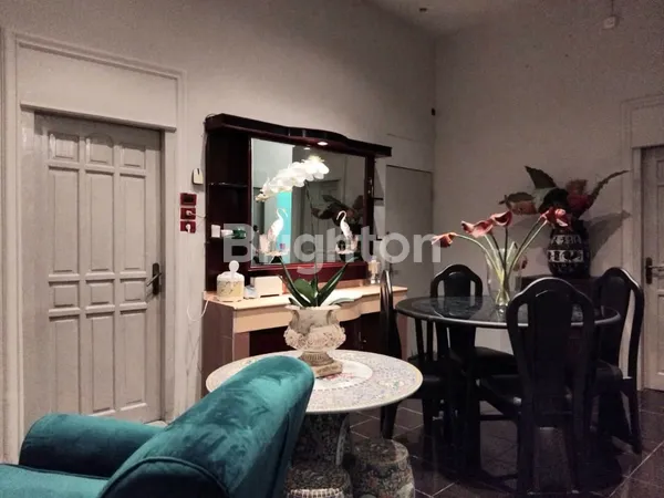 image RUMAH MEWAH 1 LANTAI DI RUNGKUT, LT 200M² SIAP HUNI (6)