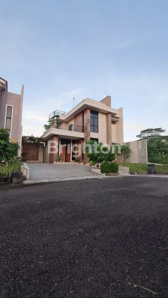 RUMAH SEWA FURNISHED DI GRAND WISATA SIAP  HUNI  & NYAMAN!