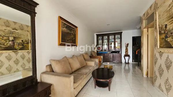image DIJUAL/DISEWAKAN RUMAH FURNISH 2LANTAI 3KAMAR DI KELAPA GADING, JAKARTA UTARA (2)