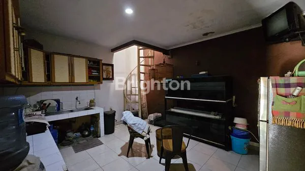 image DIJUAL/DISEWAKAN RUMAH FURNISH 2LANTAI 3KAMAR DI KELAPA GADING, JAKARTA UTARA (4)