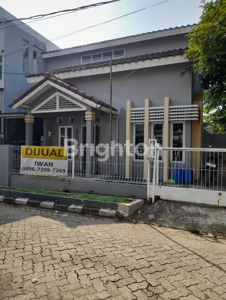 image RUMAH MEWAH MURAH 2 LANTAI DI MARGAHAYU BEKASI TIMUR  (2)