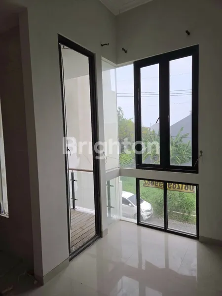 image MURAH RUMAH 2 LANTAI SIAP HUNI DI PONDOK CANDRA – KONDISI SEPERTI BARU! (7)