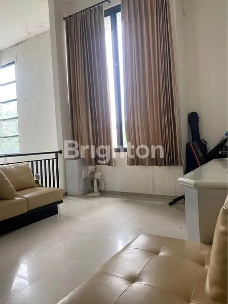 image RUMAH VILLA TAMAN TELAGA SIAP HUNI LOKASI STRATEGIS  (4)