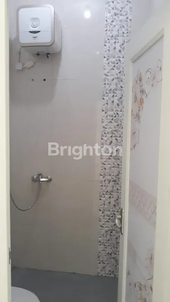 image RUMAH CANTIK SIAP HUNI MODERN TENGAH AREA GUNUNGANYAR DEKAT WIGUNA UPN RUNGKUT MEDOKAN PENJARINGAN PURIMAS TOLL MERR KEDUNG BARUK  (4)