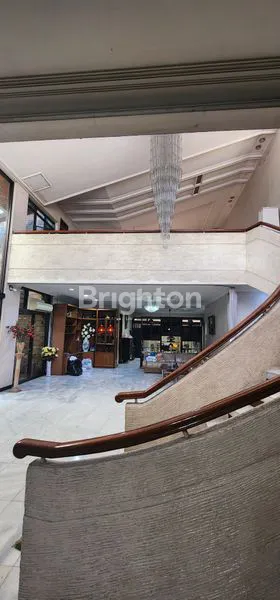 RAYA KERTAJAYA INDAH STRATEGIS BOULEVARD