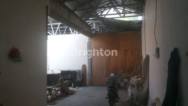 image GUDANG DAN RUMAH RANDEGANSARI (2)