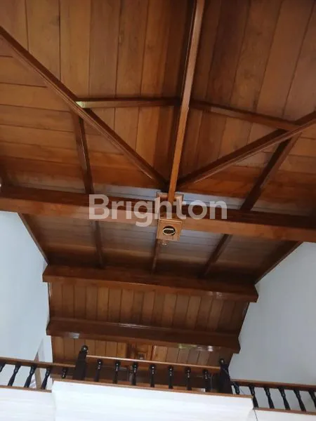 image OLD MONEY HOUSE DENGAN SENTUHAN KAYU JATI DI PASIRKUDA BOGOR (8)