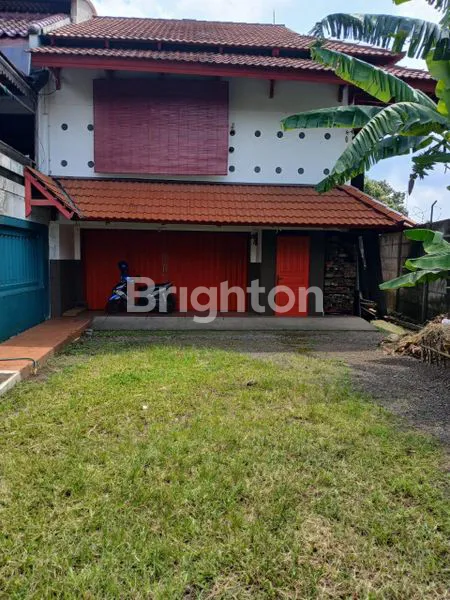 image OLD MONEY HOUSE DENGAN SENTUHAN KAYU JATI DI PASIRKUDA BOGOR (3)