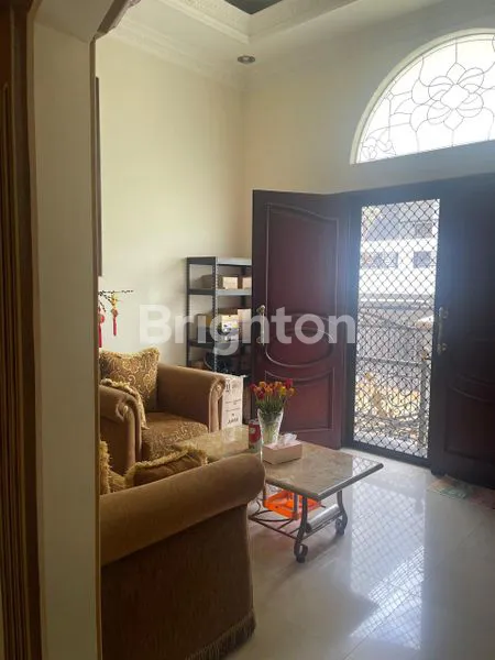 image RUMAH BAGUS 3 LANTAI DI SUNTER JAKARTA UTARA  (4)