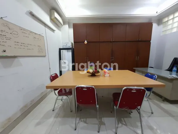 image RUMAH KOS AKTIF,  STRATEGIS DAN MURAH DI TANAH ABANG JAKARTA (8)