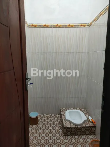 image RUMAH CANTIK LOKASI STRATEGIS AREA KOTA KEDIRI (5)