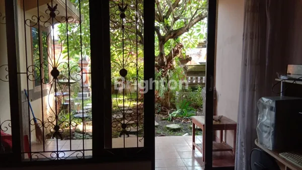 image DIJUAL RUMAH LUAS DI DENPASAR SHM HADAP UTARA LOKASI TENANG & NYAMAN (5)