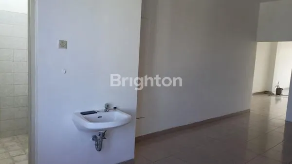 image RUKO 3 LANTAI DI LOKASI STRATEGIS RENON (6)