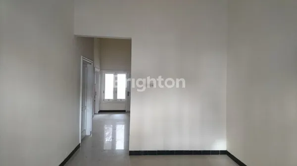 image RUMAH, DHARMAHUSADA, MOJO, MANYAR, CUMAN 2M, ROW JALAN 2.5 MOBIL (3)