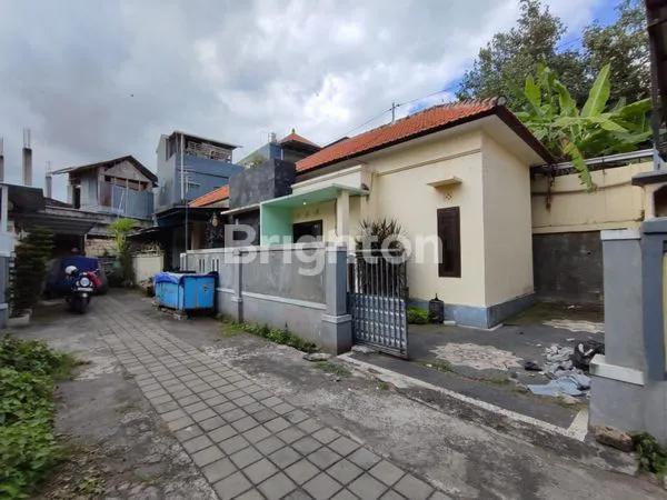 image DIJUAL RUMAH LOKASI STRATEGIS GIANYAR (2)