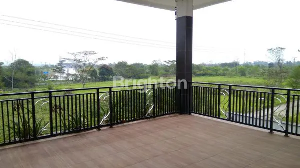 image DIJUAL RUMAH MEWAH 2 LANTAI (8)