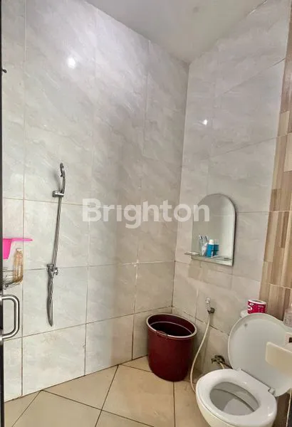 image RUMAH TERAWAT SIAP HUNI DI LOKASI ASRI CLUSTER KENCANA LOKA BSD (8)