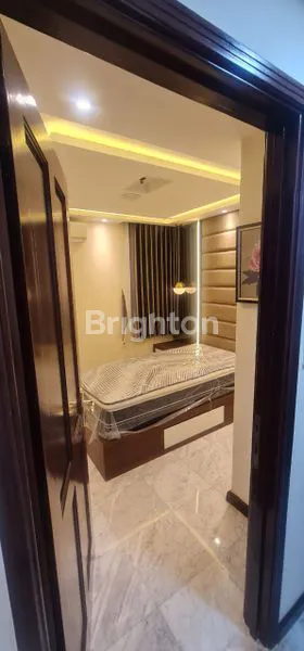 image APARTMENT MEWAH 3 BEDROOM FULL FURNISHED TENGAH KOTA SURABAYA CONNECT TUNJUNGAN PLAZA, PAKUWON CENTER (3)