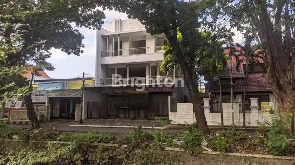 image RUKO 3 LANTAI JEMUR ANDYANI (1)