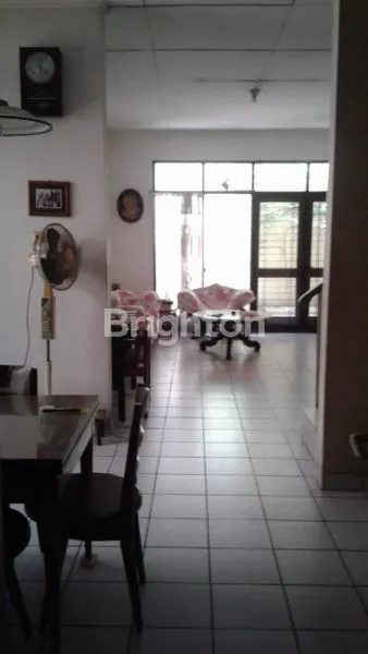 image RUMAH TUA TOMANG 13 X 24 JAKARTA BARAT (4)