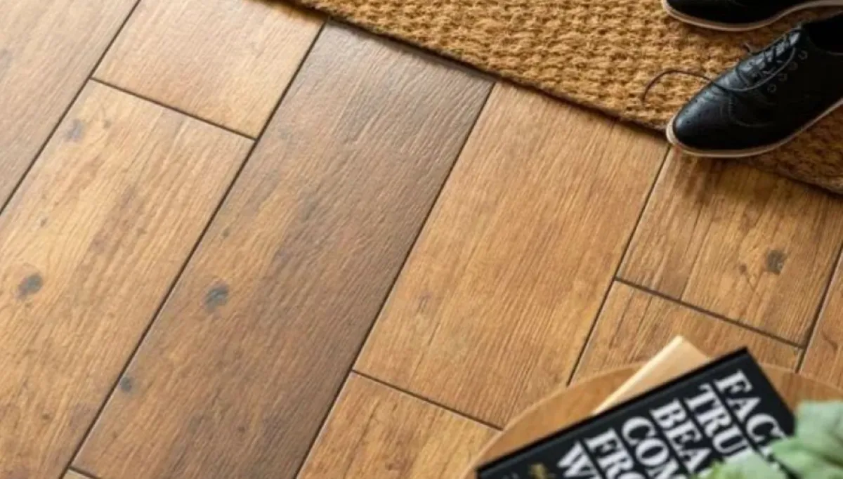 Keramik motif kayu 18