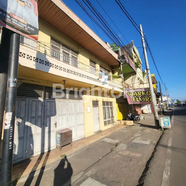 image RUMAH VINTAGE POROS SUNGGUMINASA (3)