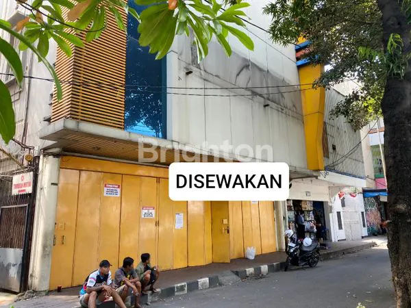 image ISTIMEWA RUMAH COCOK UNTUK BANK DI SLAMET RIYADI (1)