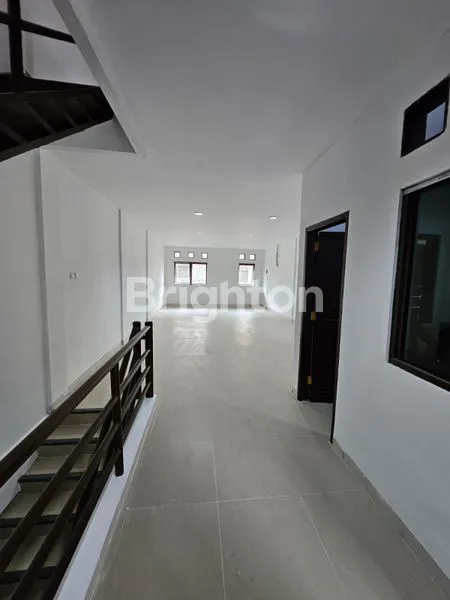 image RUKO 3 LANTAI DI AREA STRATEGIS DI DALAM KOMPLEK RUKO BSD DEKAT BSD PLAZA, BSD SERPONG, TANGERANG SELATAN, BANTEN (4)