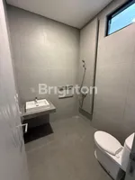 ROYAL RESIDENCE SPLIT LEVEL B1 NO 31 9