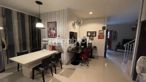 image RUMAH 3 LANTAI SEMI FURNISHED SIAP HUNI AREA  TAMAN MUMBUL NUSA DUA (6)