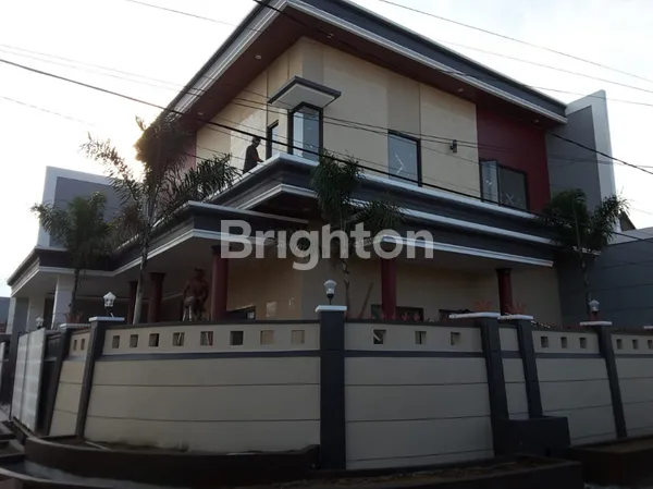 image RUMAH SIAP HUNI MINIMALIS 2 LANTAI DI NIRWANA DEKAT MERR, MANYAR, GALAXY MALL DAN PAKUWON CITY (1)