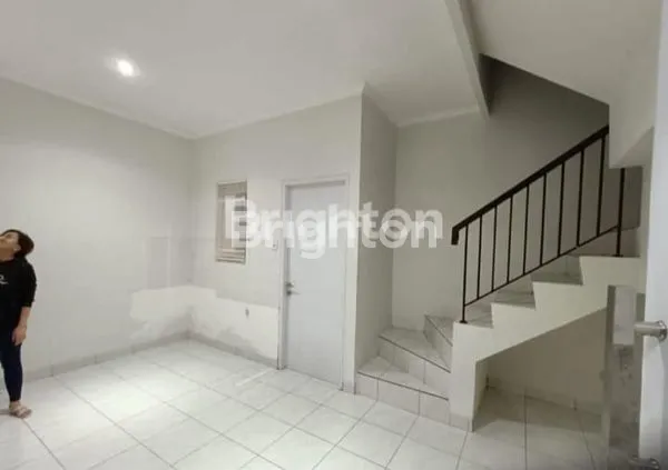 image DIJUAL RUMAH DI HAYFIELD, GRAND CITY (4)