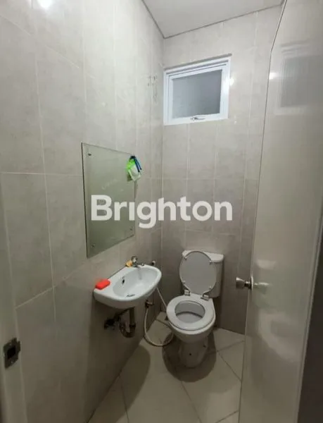 image DIJUAL RUMAH DI HAYFIELD, GRAND CITY (3)