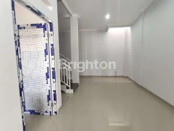 image RUMAH MEWAH STRATEGIS DI PUSAT KOTA DEPOK (6)