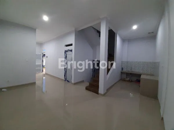 image RUMAH MEWAH STRATEGIS DI PUSAT KOTA DEPOK (2)