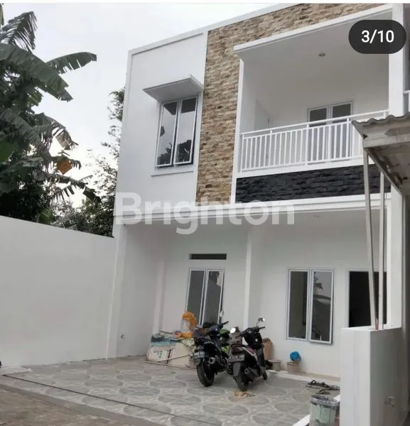 image RUMAH MEWAH STRATEGIS DI PUSAT KOTA DEPOK (1)