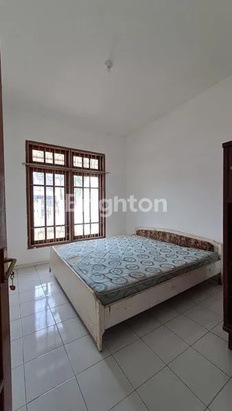 image RUMAH LUAS DEKAT SEKOLAH HWA IND DI JL. BOROBUDUR MALANG (3)