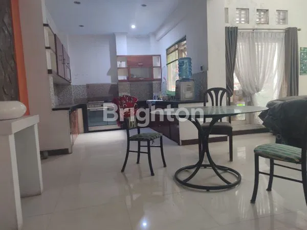 RUMAH DI TENGAH KOTA BOGOR, UNTUK TEMPAT TINGGAL/KANTOR