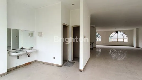 image RUKO PREMIUM FOOD CITY GREEN LAKE 3.5 LANTAI, LOKASI EMAS PUSAT KULINER (7)