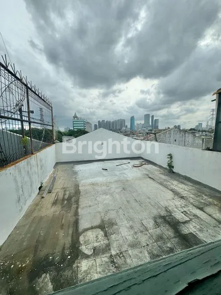 image RUKO 4,5 LANTAI PINGGIR JALAN DEKAT ITC ROXY MAS DI CIDENG GAMBIR JAKARTA PUSAT (7)