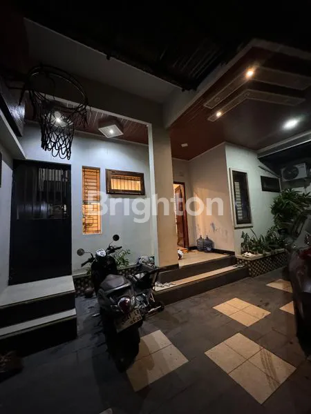 image RUMAH MEWAH DI JLN KALIURANG (2)