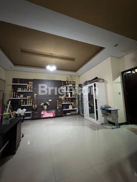 image RUMAH MEWAH DI JLN KALIURANG (4)