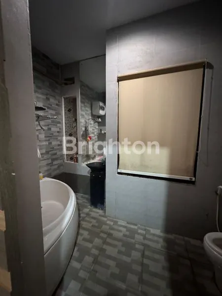 image RUMAH MEWAH DI JLN KALIURANG (3)