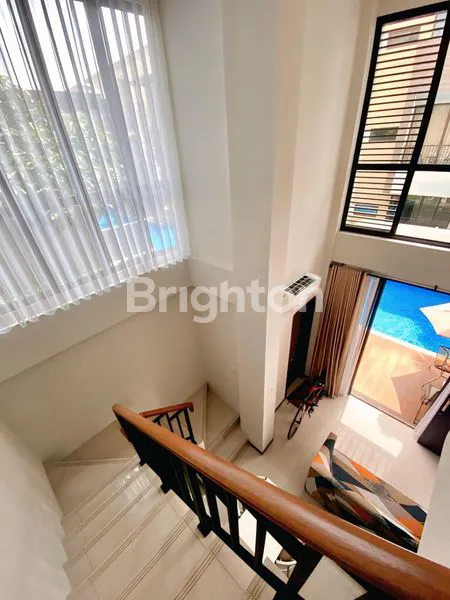 image APARTEMEN ASSATI TOWER AGATA BLUE 1 PREMIUM, 2 LANTAI SHOW UNIT ISTIMEWA MATERIAL BANGUNAN TERBAIK, TERAS UNIT LANGSUNG AKSES PRIVATE POOL, KAWASAN ELITE BSD, TANGERANG (3)