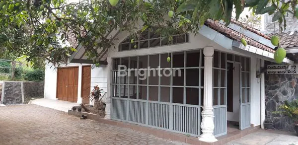 DI JUAL CEPAT RUMAH / PAVILIUM SIAP PAKAI PLUS TANAH LUAS BEKAS PETERNAKAN SAPILOKASI STRATEGIS DI DESA SAMIRONO, GETASAN – SEMARANGHANYA 500 M DARI BATAS KOTA SALATIGA