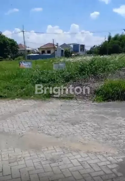 image *TANAH KAVLING SEBELAH LA FLEUR DIAN ISTANA WIYUNG* (1)