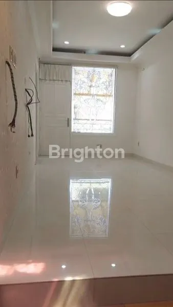 image RUMAH HOOK 2,5 LANTAI TANJUNG DUREN SEMIFURNISH (4)