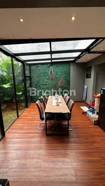 image MURAH BANGET RUMAH CANTIK 2 LANTAI DI BOULEVARD AVANI, CLUSTER INIKA BSD CITY (5)